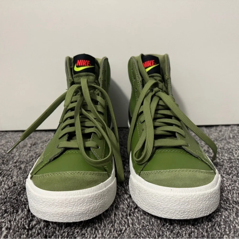 NIKE Blazer Mid 77 Asparagus